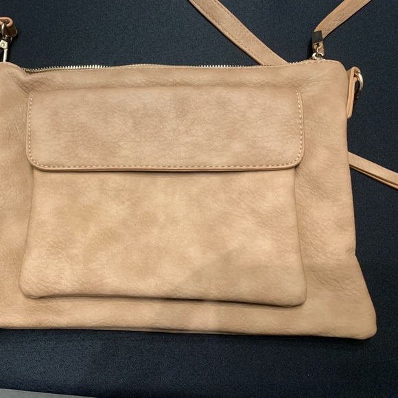 Shiraleah Chicago crossbody/purse in Tan. Like new, used once. Vegan leather. - Picture 1 of 6